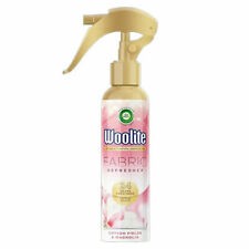 Air Wick spray odorizant pentru textile 300ml Cotton Magnolia
